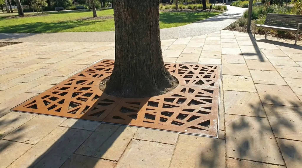 tree grating and protection