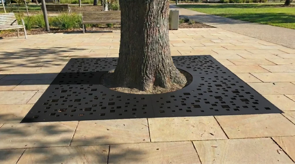 tree grating and protection