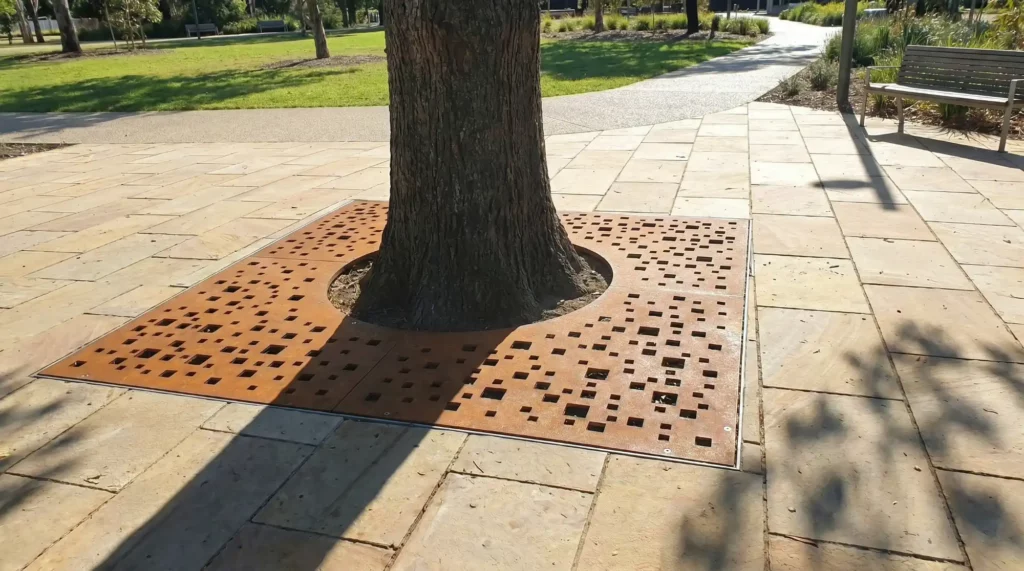 tree grating and protection